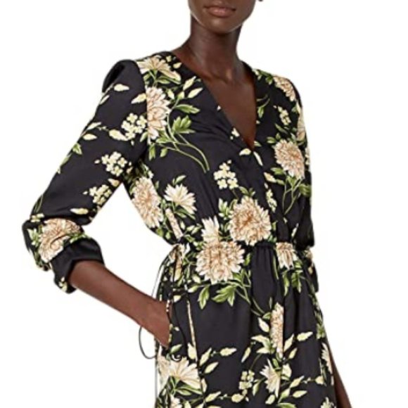 NWT BCBGMAXAZRIA Long Sleeve V-Neck Jumpsuit - Picture 6 of 11